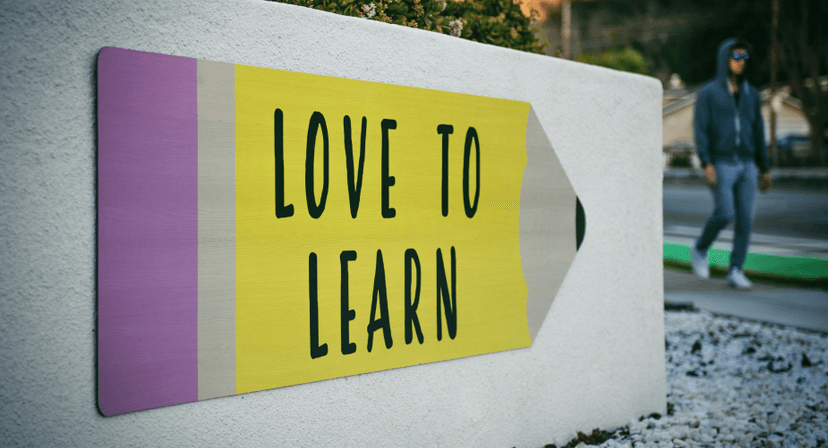 Rozmowa z ekspertem: Język obcy jako narzędzie budowania kariery w Polsce i za granicą