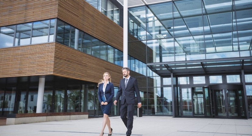 Wynagrodzenia w branży ubezpieczeniowej w 2025 roku. Najnowsze dane o zarobkach